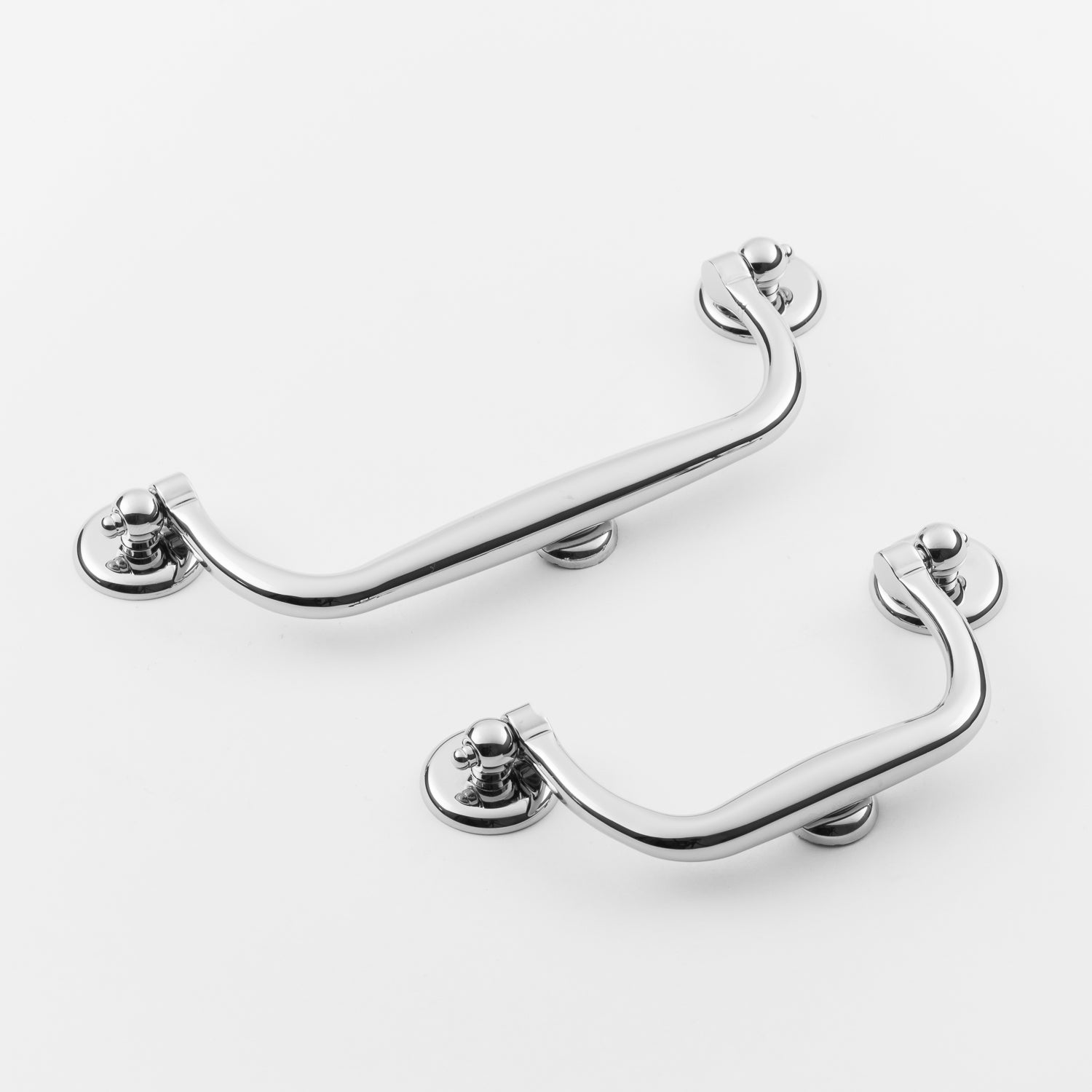 Exquisite Classic Brass Hutter 3-1/2 Inches Center-to-Center Bail Handles and Rosettes for Cabinetry and Furniture