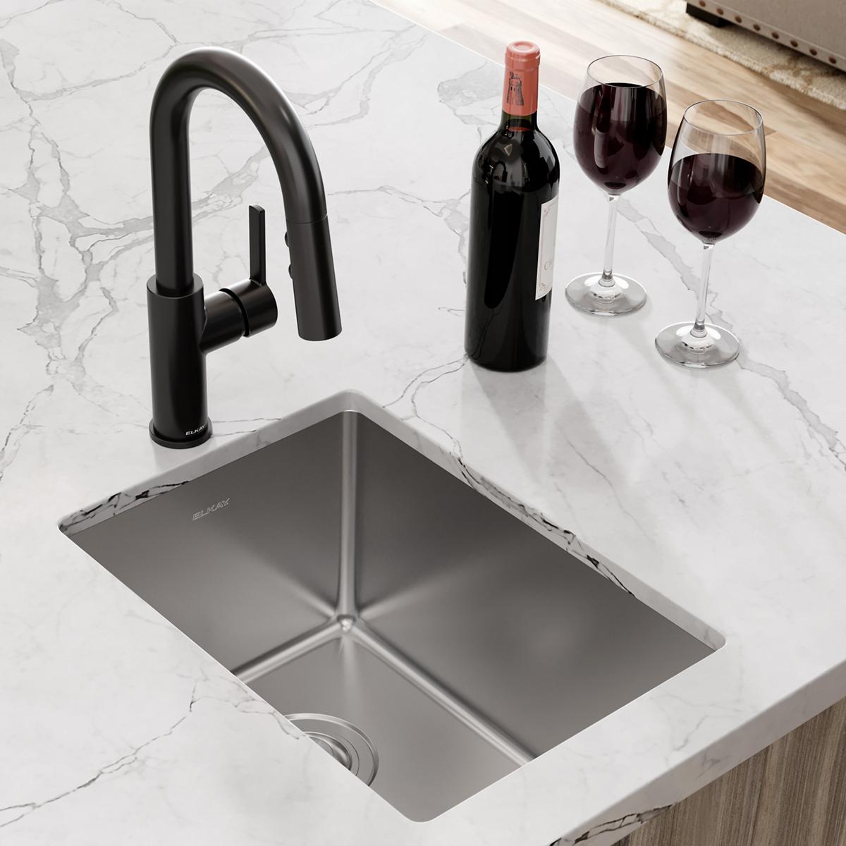 Elkay Crosstown High - Quality 18 Gauge Stainless Steel 13 - 1/2 Inches by 18 - 1/2 Inches by 9 Inches Single Bowl Undermount Sink for Bars