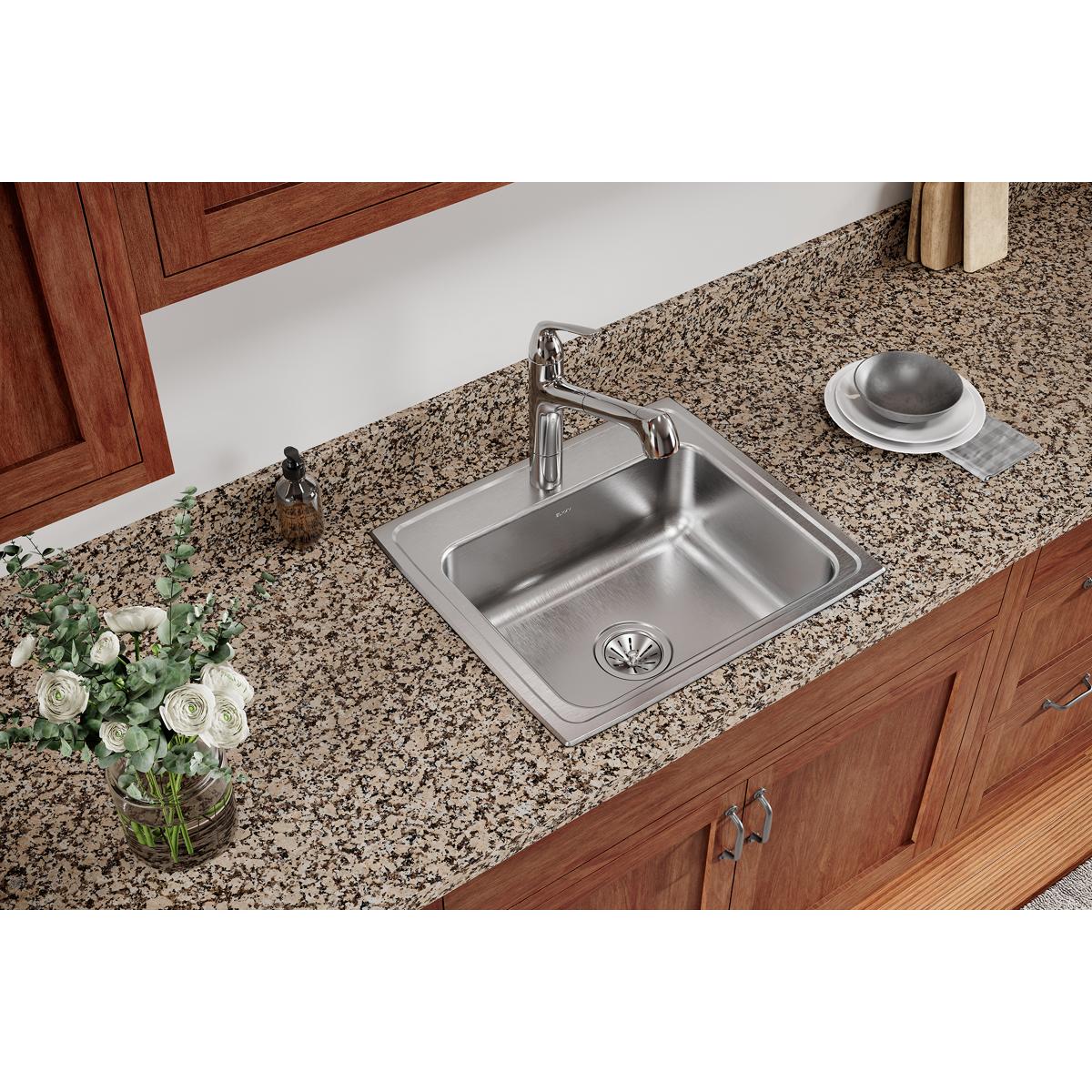 Elkay Celebrity 22 x 19.5 x 7.125 Stainless Steel Single Bowl Drop - in Kitchen Sink