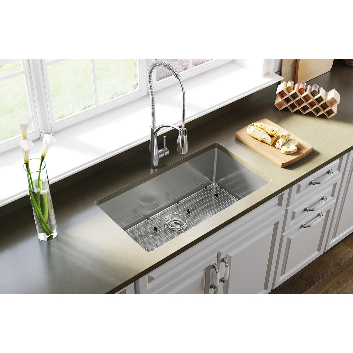 Elkay Crosstown 16-Gauge Single Bowl Undermount Sink Kit, 32.5x18x10
