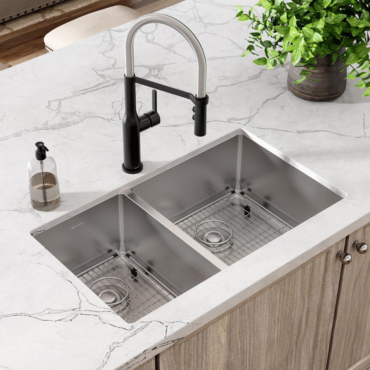 Elkay Crosstown 18-Gauge 31.5x18.5x9 40/60 Double Bowl Undermount Sink Set with Accessories