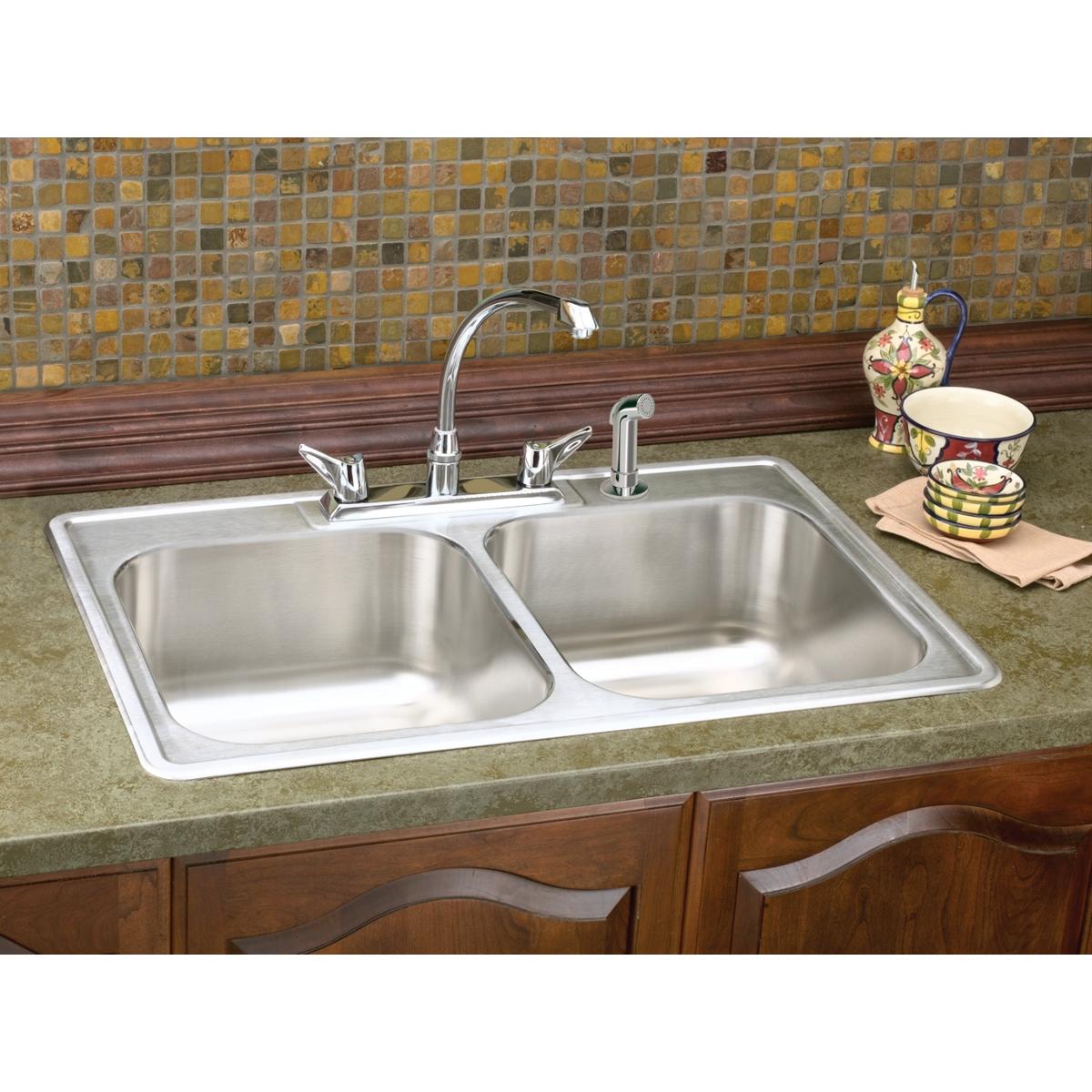 Elkay Dayton 33 x 22 x 8-3/16 Stainless Steel Equal Double Bowl Drop-in Sink with MR2-Hole