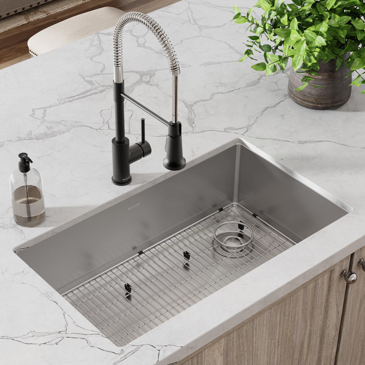 Elkay Crosstown Premium 18 Gauge Stainless Steel 31-1/2 x 18-1/2 x 9 Single Bowl Undermount Kitchen Sink and Faucet Kit Complete with Bottom Grid and Drain