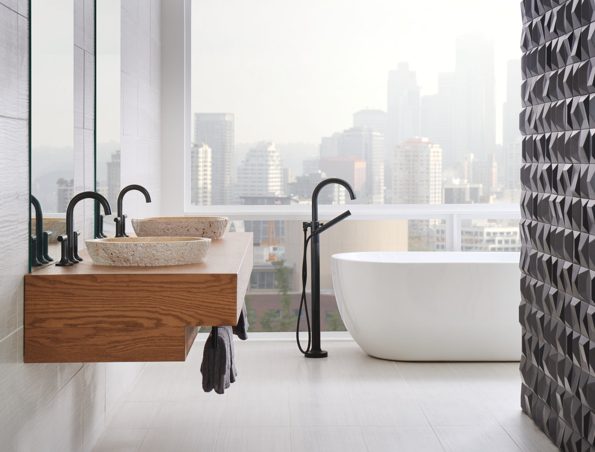 Brizo Odin 18-Inch Durable Brass Towel Bar with Scandinavian Design