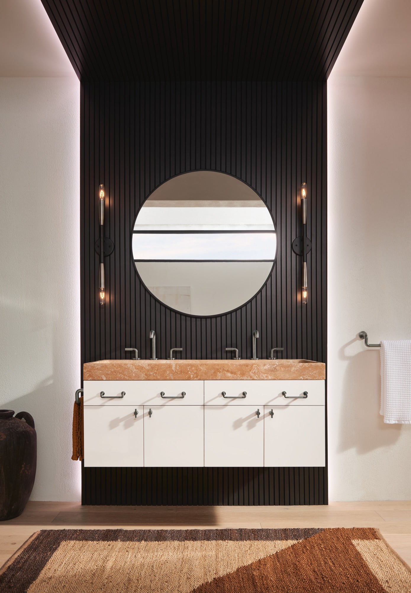 Brizo Litze High - Quality Zinc Drawer Pull for Modern and Industrial Interiors