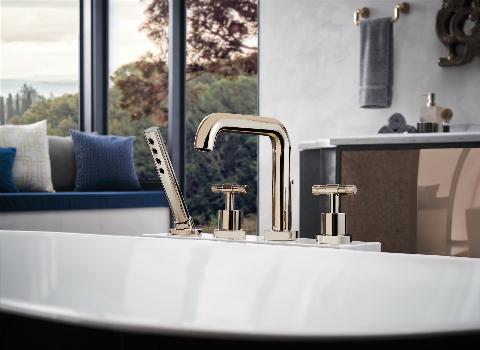 Brizo Litze 8-Inch Towel Bar for Luxury Bathroom Decor