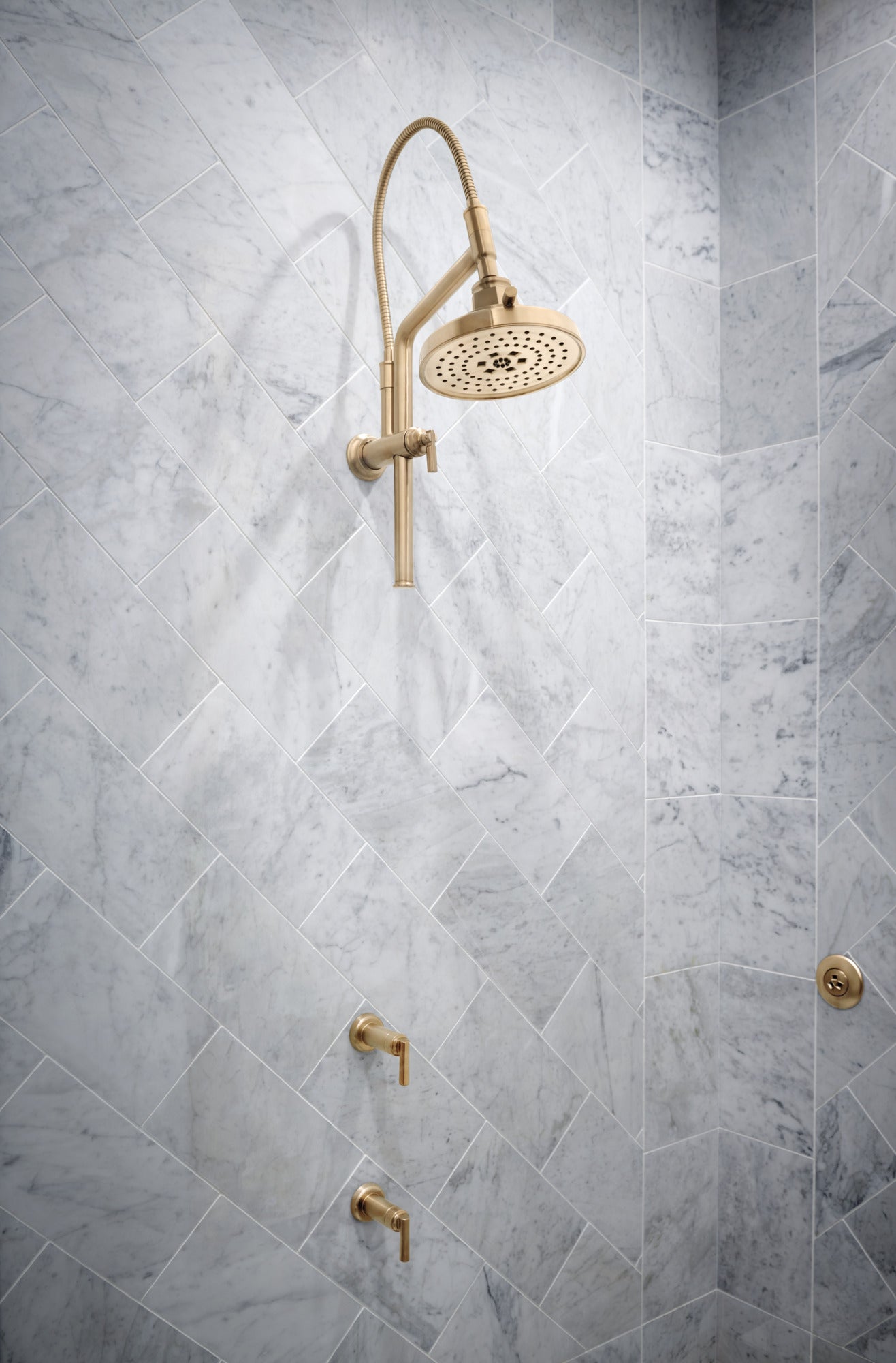 Brizo 10 7/16-inch Universal Classic Slide Bar Shower Arm and Flange for Luxury Bathrooms