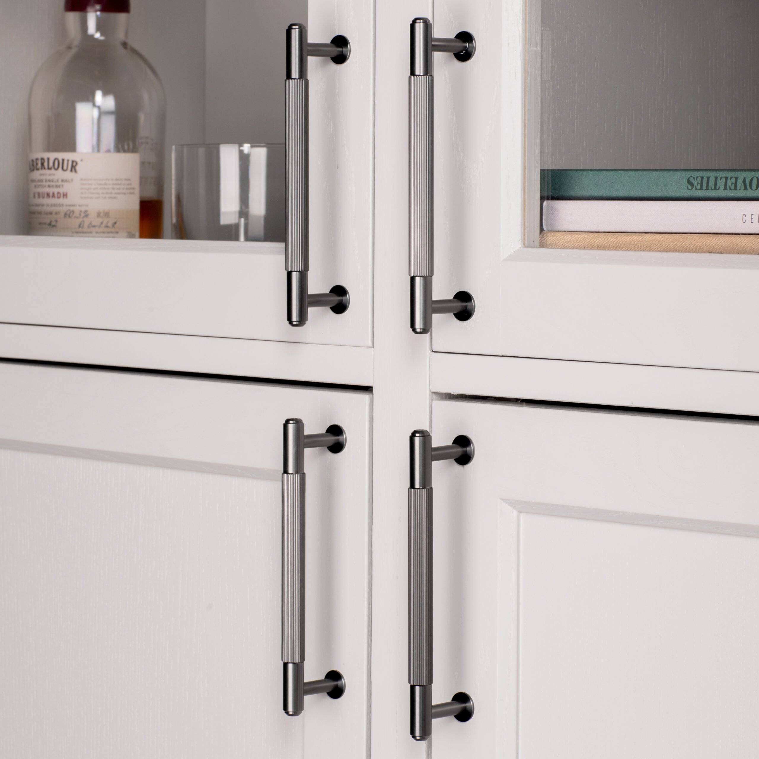 Buster + Punch Solid Brass Small Linear Plate Pull Bar with Diamond - Cut Pattern