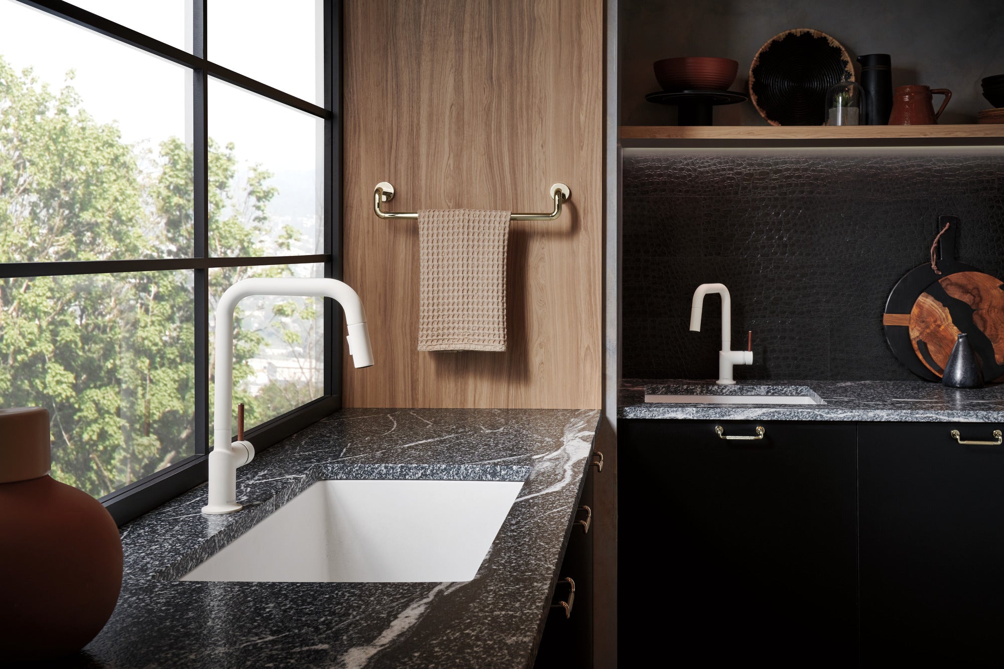 Brizo Litze Knurled Drawer Pull - Durable Zinc for Stylish Interiors