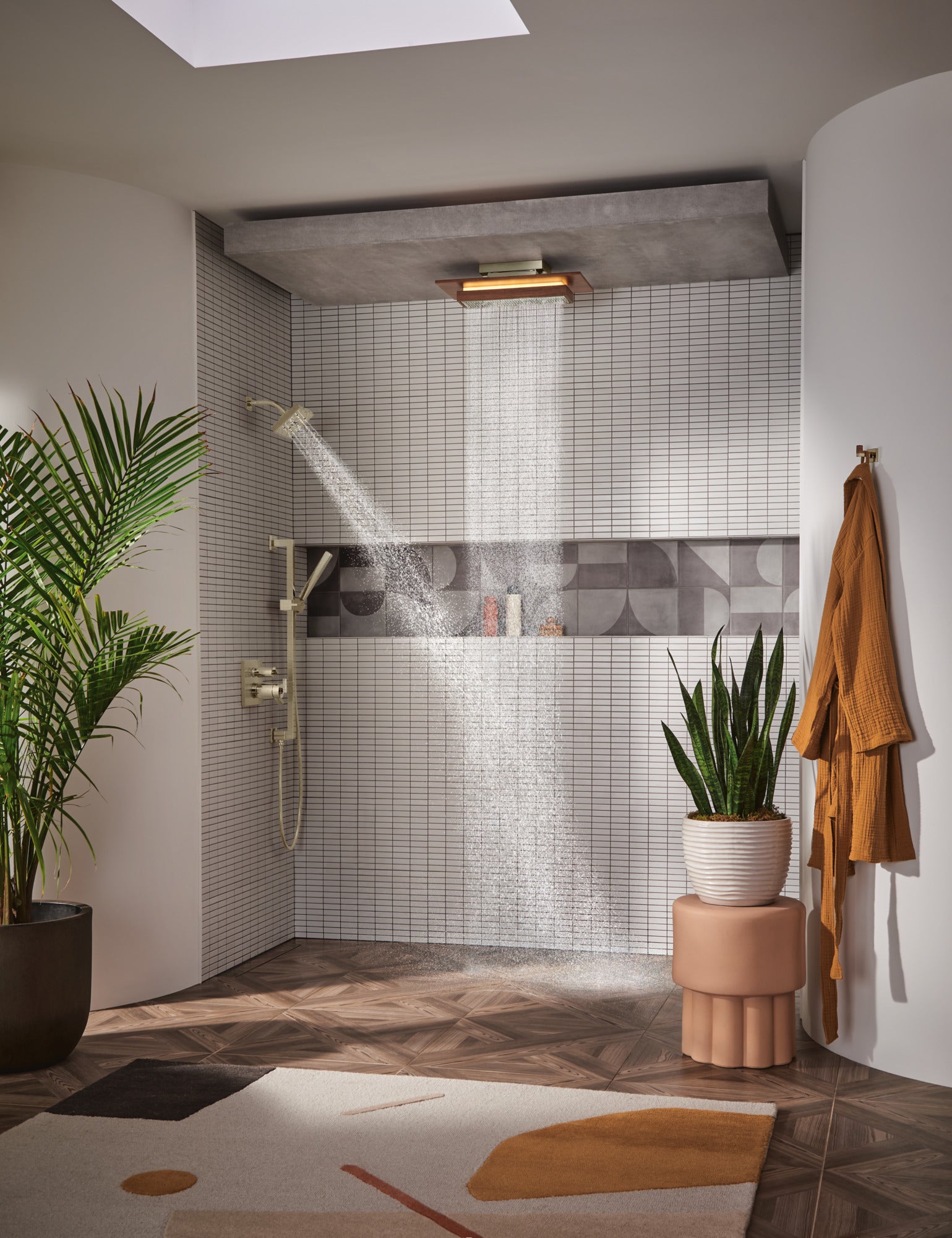 Brizo Universal Square Linear Slide Bar with Stretchable Hose for Showering