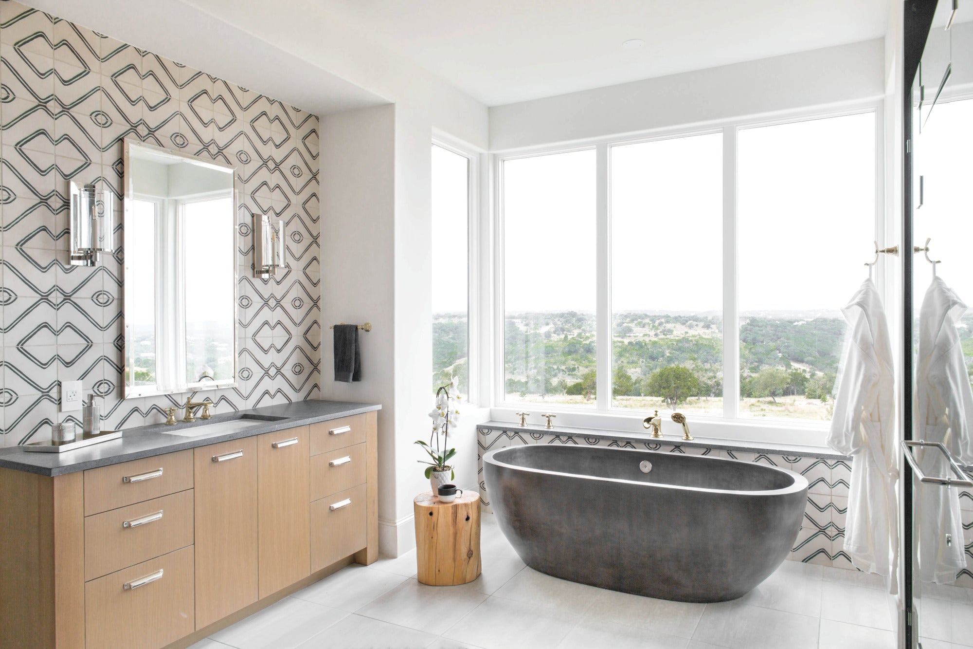 Brizo Rook Double Robe Hook: High - Quality Zinc, Timeless Design