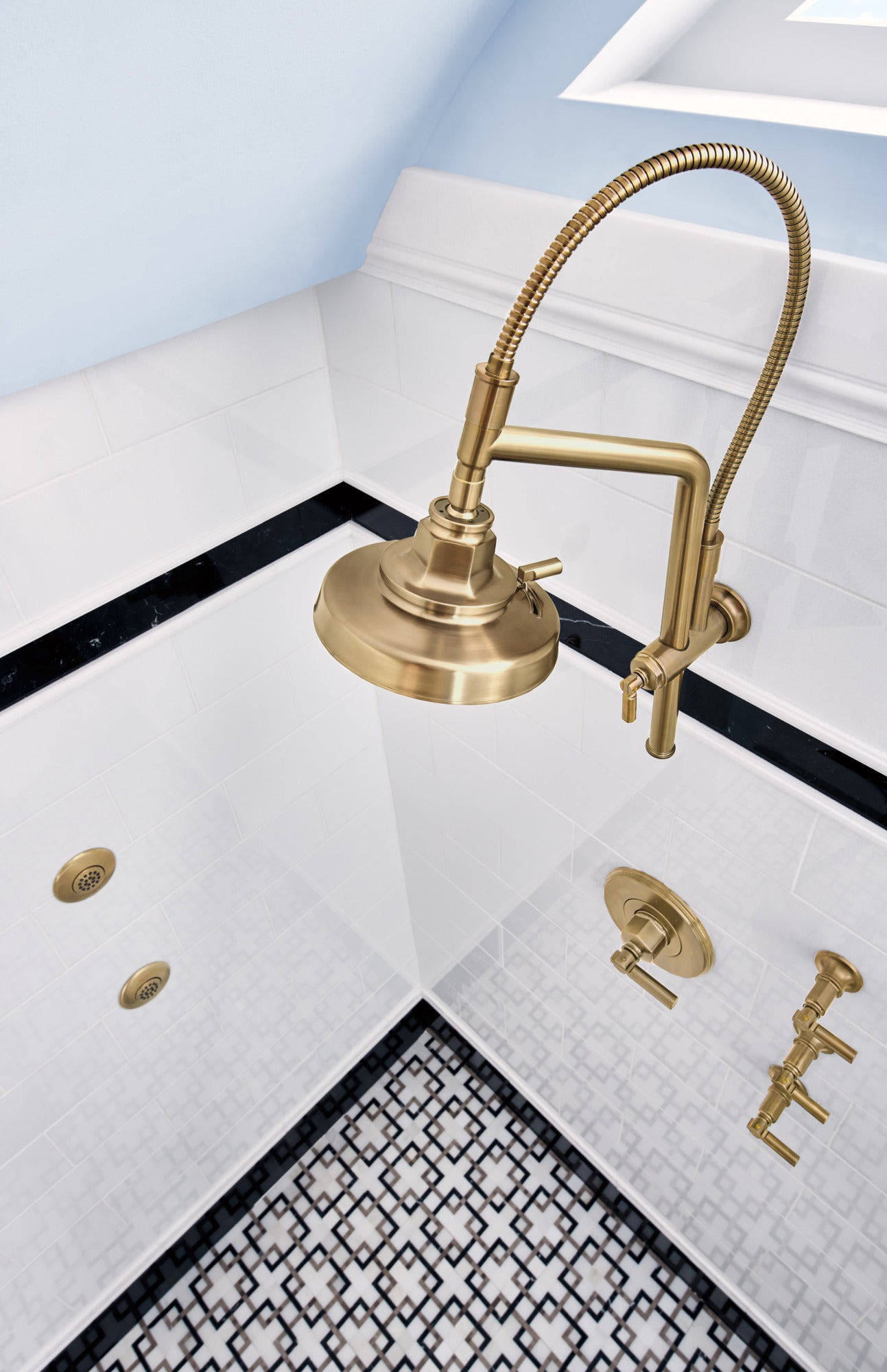 Brizo 10 7/16-inch Universal Classic Slide Bar Shower Arm and Flange for Luxury Bathrooms