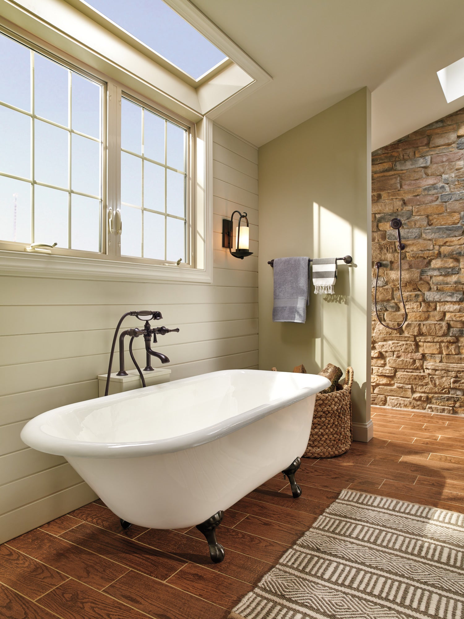 Brizo Traditional Deck Mounted Bathtub Filler Risers for Luxury Bathrooms