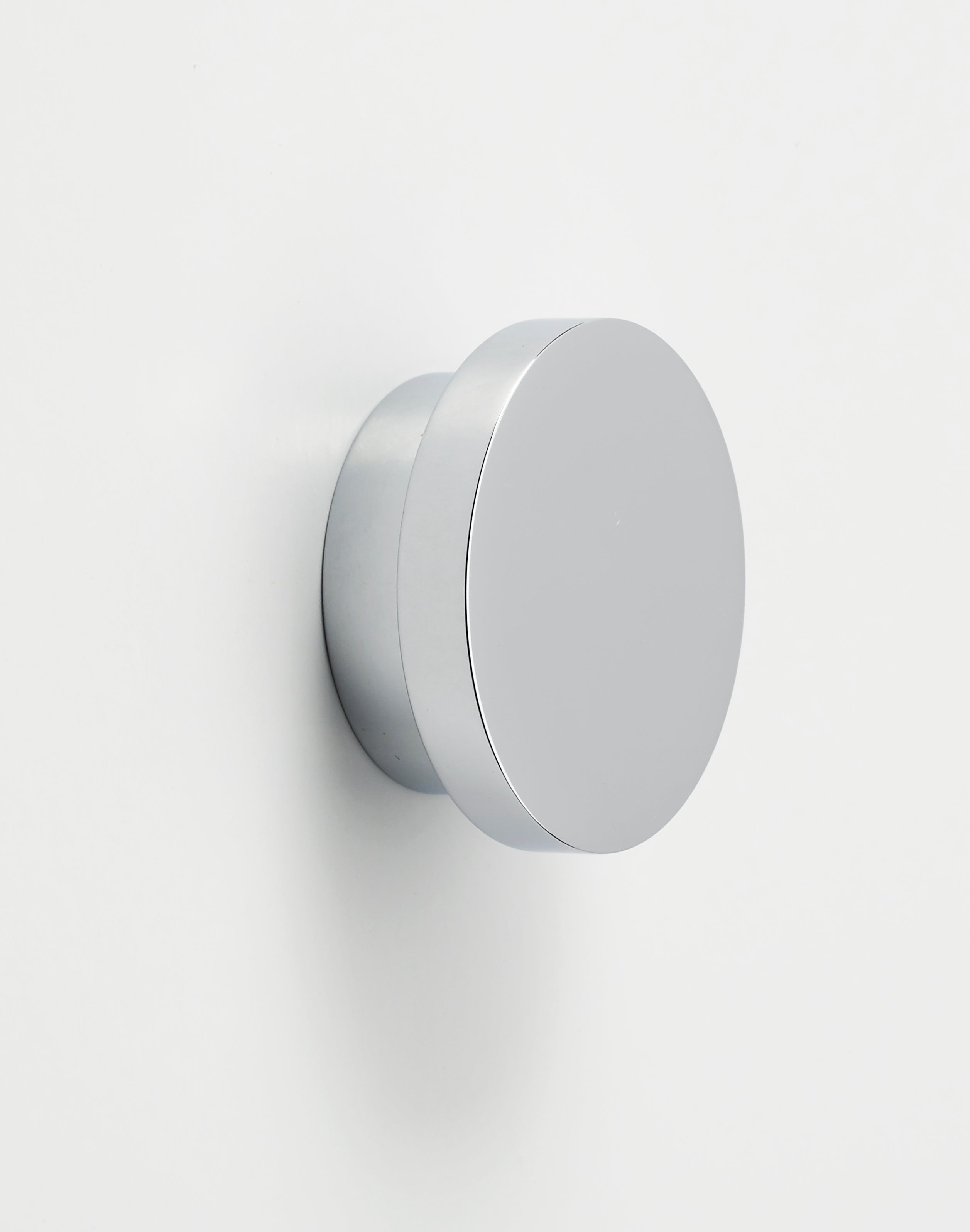 Alno Redondo Cabinet Knob with a Size of 1 3/4 Inches