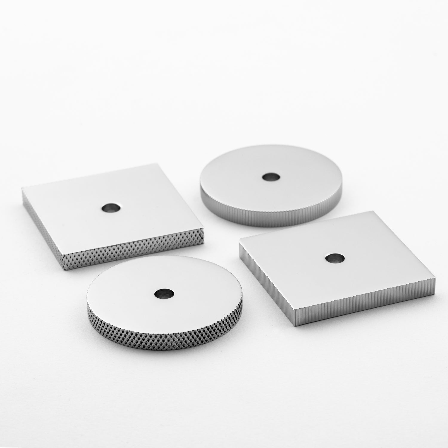 Exquisite Solid Brass Apres 1-1/2-Inch Crosshatch Backplate