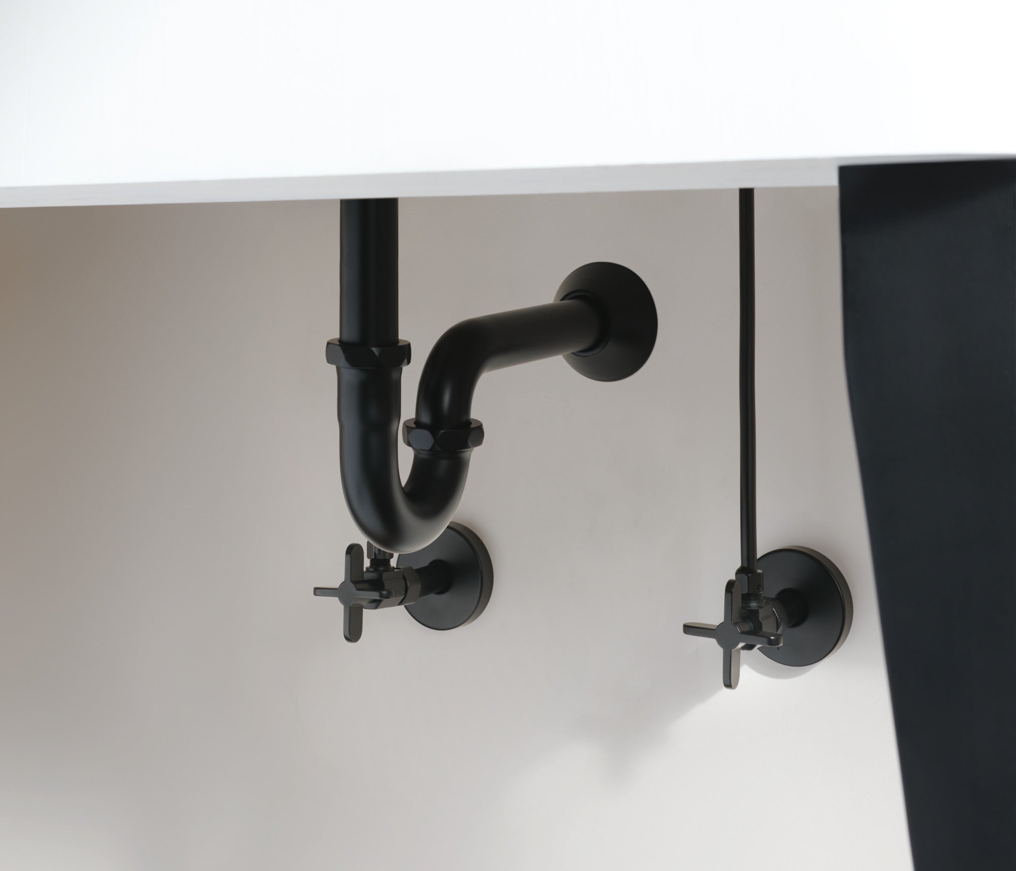 Brizo Luxury Flanged P-Trap with 10 Finishes and Adjustable Outlet