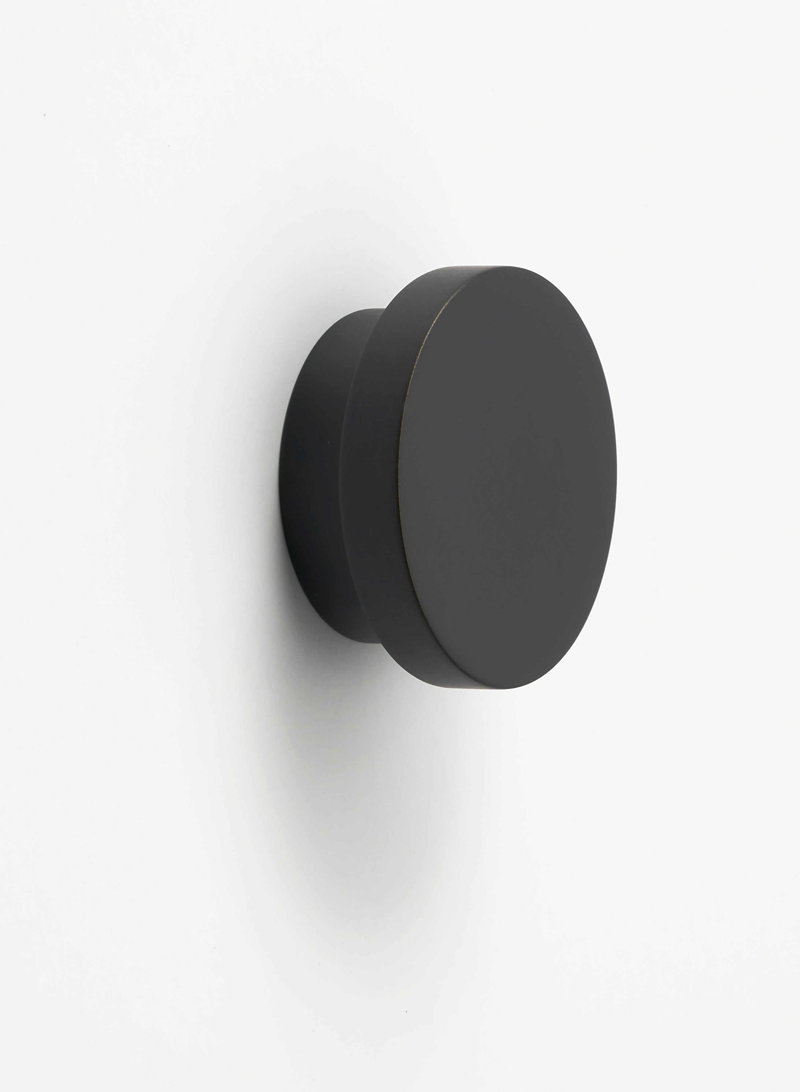 Alno Redondo Cabinet Knob with a Size of 1 3/4 Inches