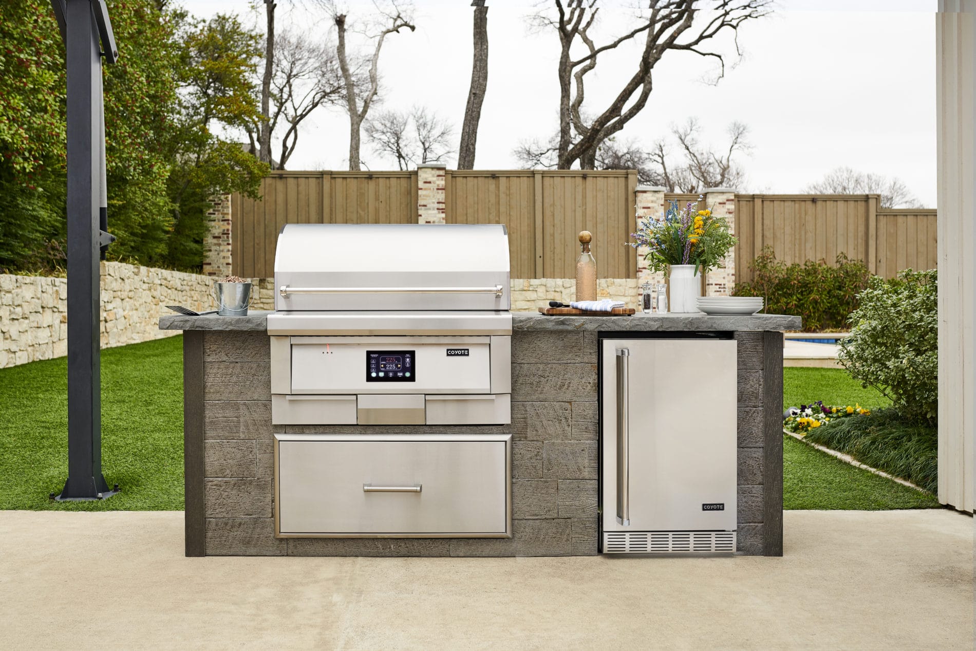 Coyote 36-Inch High-Tech Pellet Grill for Ultimate Outdoor Cooking