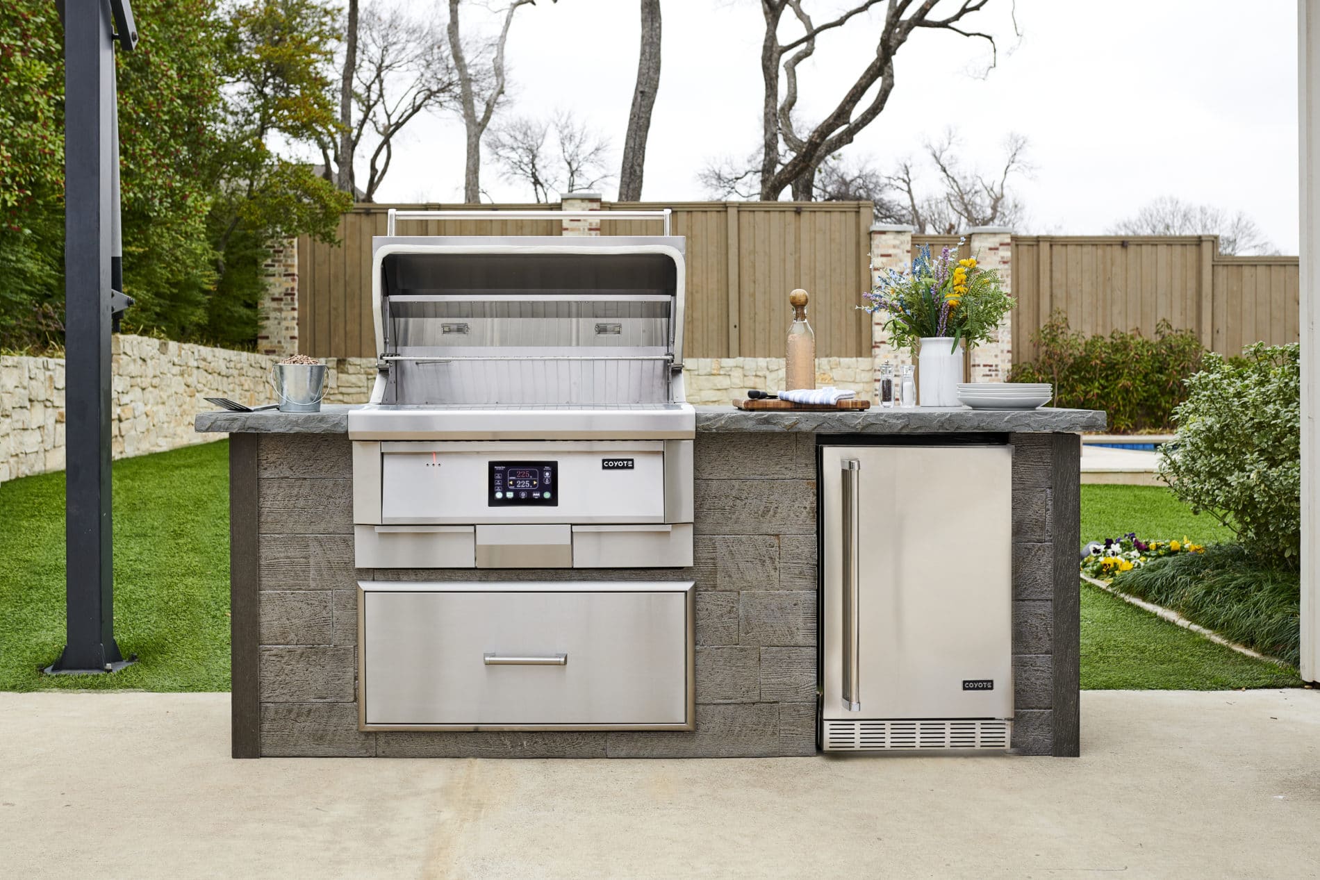 Coyote 36-Inch High-Tech Pellet Grill for Ultimate Outdoor Cooking