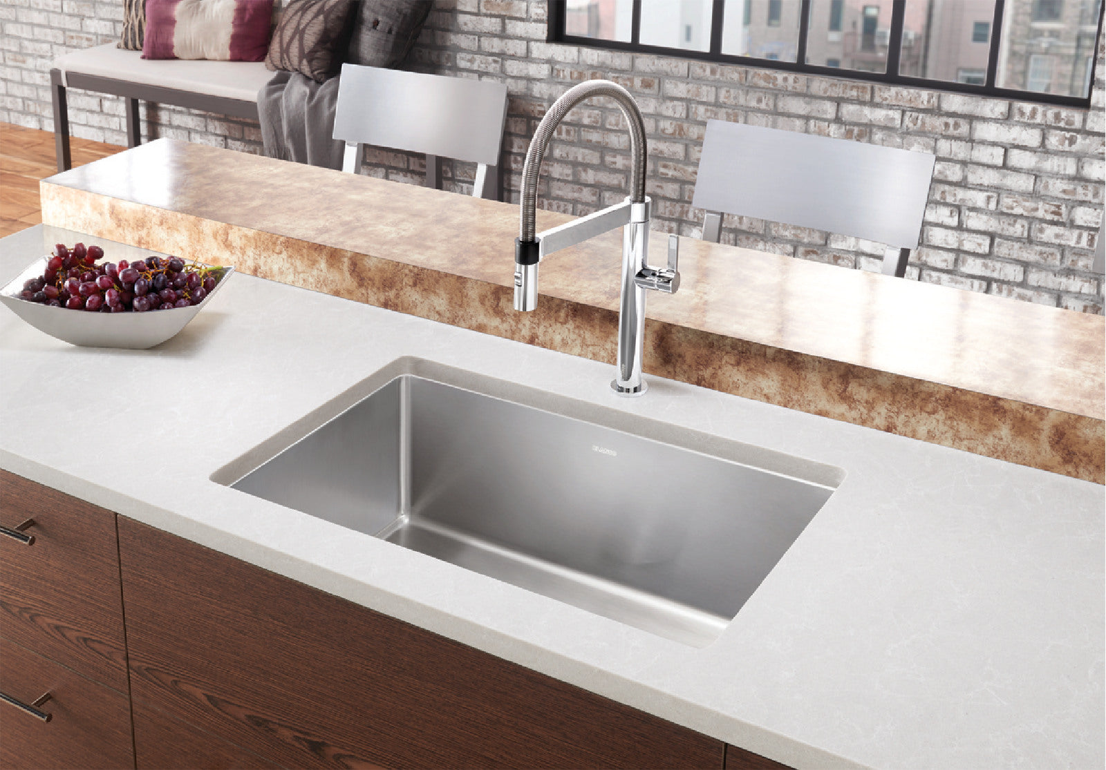 Blanco Quatrus R15 28 Single - Bowl Stainless Steel Sink with Great Durability